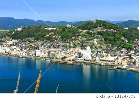 【広島県】向島から見た尾道の街並み(千光寺公園) 【広島県】向島から見た尾道の街並み(千光寺公園) 131247575