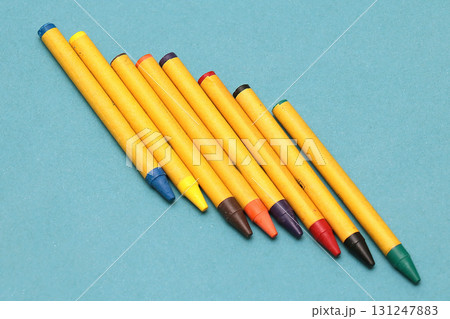 Colorful wax crayons 131247883