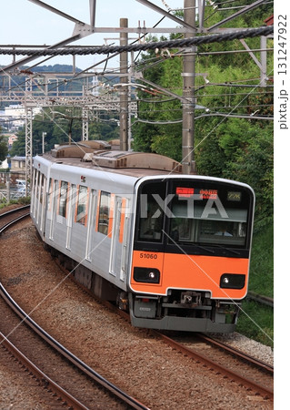 田園都市線を疾走する東武50000系電車の直通列車_2010/10/7撮影 田園都市線を疾走する東武50000系電車の直通列車_2010/10/7撮影 131247922