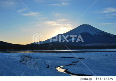 黄昏の 山中湖「富士山」 黄昏の 山中湖「富士山」 131248129
