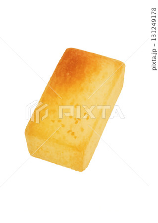 焼き色の金木犀フィナンシェ 水彩イラスト PNG 透過背景 131249178