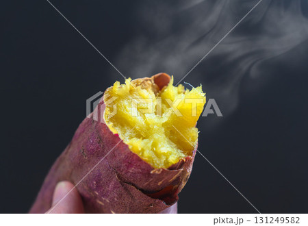 焼き芋 (紅はるか) 焼き芋 (紅はるか) 131249582