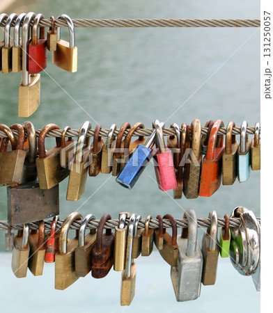 Rusty love padlocks 131250057