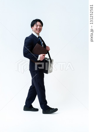 サービスエンジニア 131252581