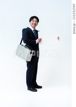 サービスエンジニア 131252597