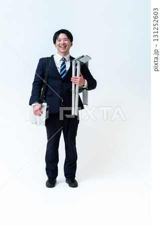 サービスエンジニア 131252603