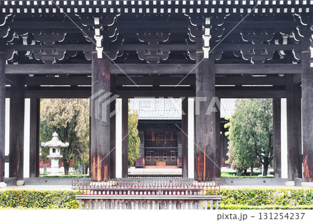 京都　冬の東福寺　三門（京都市東山区） 131254237