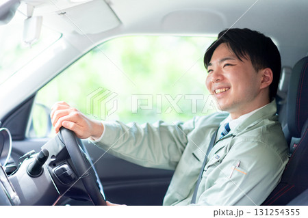 運転する業者 運転する業者 131254355