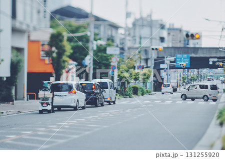 街並みと道路風景 131255920