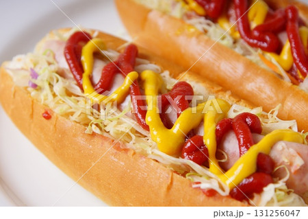 ホットドッグ ホットドッグ 131256047