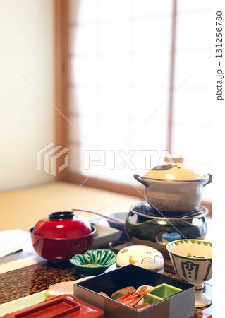 旅館の朝ごはん 131256780