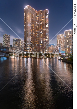 《東京都》タワーマンションの夜景・港区芝浦ベイエリア 131256811