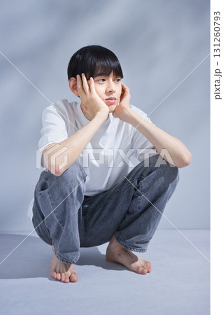 20代男性のビューティーイメージ ポートレート 20代男性のビューティーイメージ ポートレート 131260793