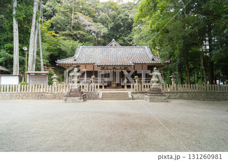 多太神社の拝殿（兵庫県川西市） 131260981