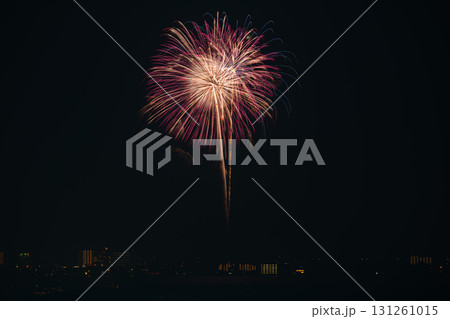 浜松市の弁天島花火大会の風景(静岡県) 131261015