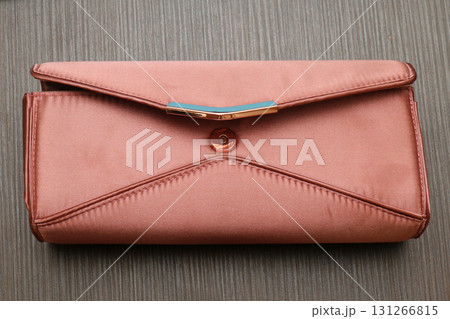 Small satin pink bag 131266815