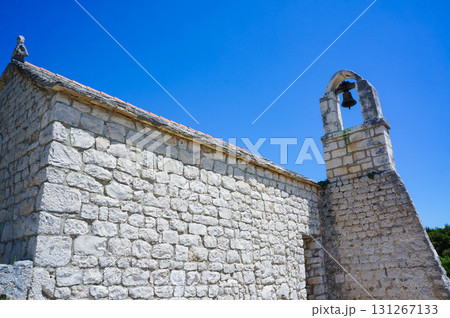 クロアチアの小さな街スプリットにある歴史的な建造物 131267133