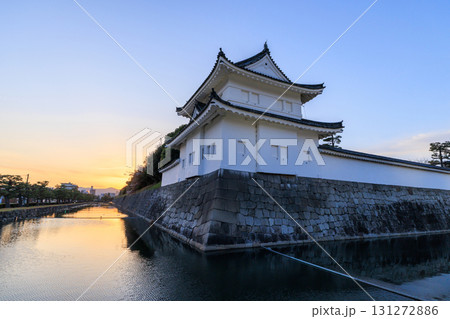 京都二条城の夕景 (京都府京都市中京区) 131272886