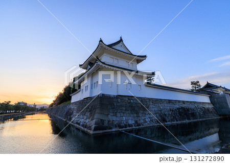 京都二条城の夕景 (京都府京都市中京区) 131272890