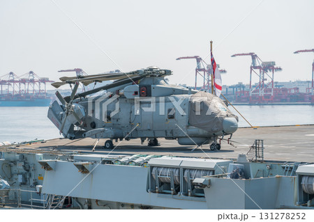 イギリス空母　プリンスオブウェールズ 131278252