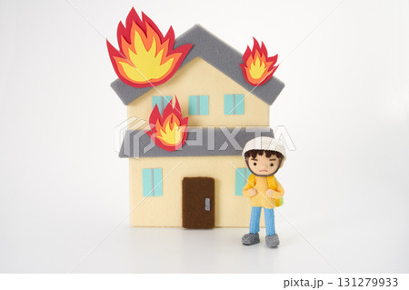 あみぐるみ人形　自然災害・避難 131279933