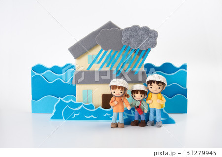 あみぐるみ人形　自然災害・避難 131279945