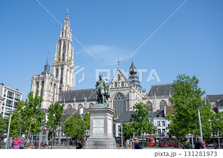 アントワープ聖母大聖堂（世界遺産の鐘楼）／アントワープ、ベルギー 131281973