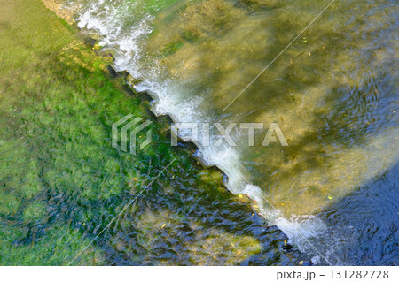 東京都板橋区中板橋 向屋敷橋付近を流れる石神井川 東京都板橋区中板橋 向屋敷橋付近を流れる石神井川 131282728