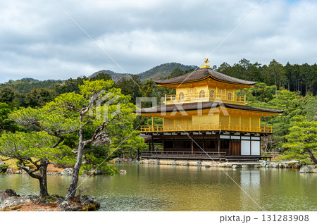 金閣寺の美しい風景 131283908