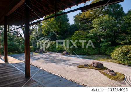 Japanese dry rock garden by Kennin-ji temple terrace, Kyoto Japanese dry rock garden by Kennin-ji temple terrace, Kyoto 131284063