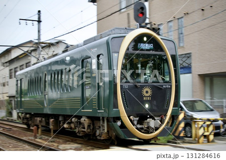 京都、叡山電鉄の観光列車ひえい 131284616