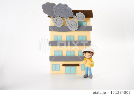 あみぐるみ人形　自然災害・避難 131284802