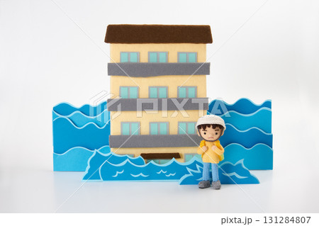 あみぐるみ人形　自然災害・避難 131284807