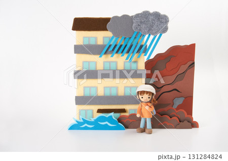 あみぐるみ人形　自然災害・避難 131284824