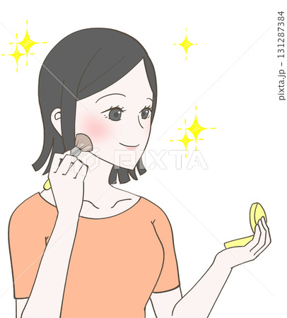 コンパクトミラーでメイクをする女性 コンパクトミラーでメイクをする女性 131287384