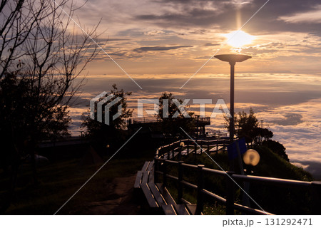 Morning Sea of Mist over the Mountains 131292471