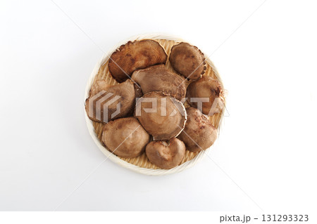 新鮮な椎茸 新鮮な椎茸 131293323