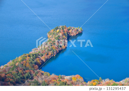 秋　中禅寺湖　八丁出島 131295437