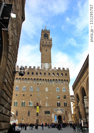 イタリア　フィレンツェ　ヴェッキオ宮殿 131295787
