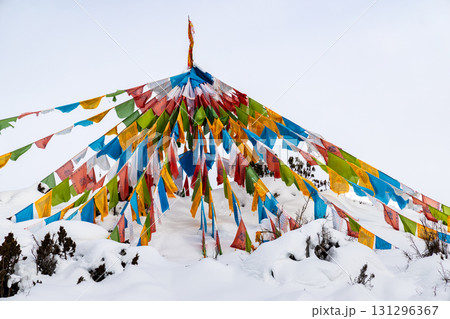 タルチョ 祈祷旗 タルチョー 131296367