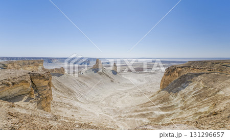 カザフスタン・マンギスタウ州　ボスジラの景観 / Bozzhira, Kazakhstan 131296657