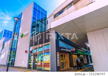 日本の横浜都市景観9月26日。関内駅（北口）などを望む 131296747