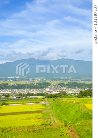 伊那谷を望む【上伊那郡箕輪町】 131297537