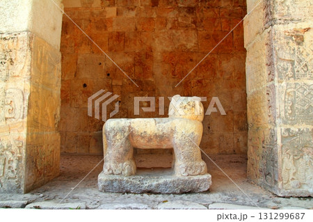 Chichen Itza Jaguar Mayan stone figure Mexico 131299687