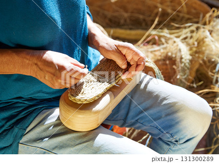 Esparto halfah grass crafts craftsman hands 131300289