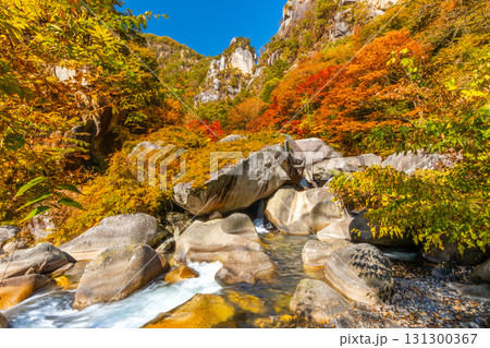 昇仙峡の秋　絶景の渓谷　（山梨県） 131300367