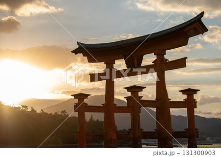 広島県 宮島 嚴島神社 広島県 宮島 嚴島神社 131300903