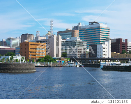 赤レンガパークより望む横浜・山下町方面　　都市景観（2025年6月） 131301188