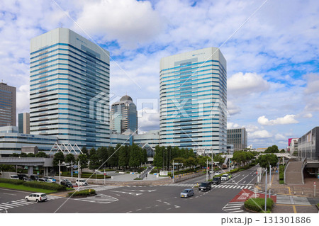 海浜幕張駅前交差点とビジネス街 海浜幕張駅前交差点とビジネス街 131301886