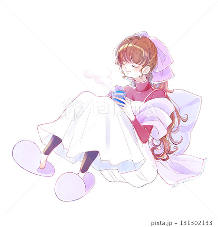 温かい飲み物が入ったマグカップを持つ女性　メルヘン　秋　冬 131302133